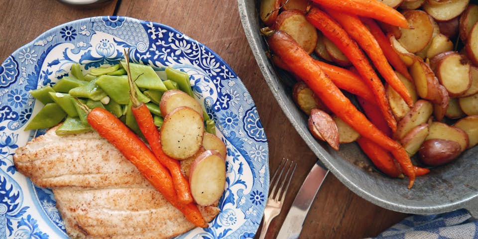 1814 Gebakken Schol Met Geroosterde Roseval Regenboogpeen En Snijbonen