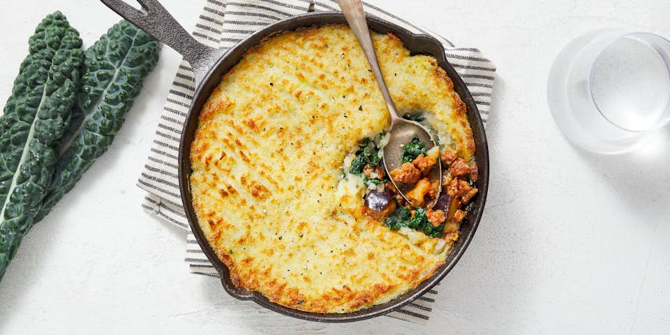 Shepherds pie met rundergehakt palmkool en aubergine | Maaltijdbox recepten