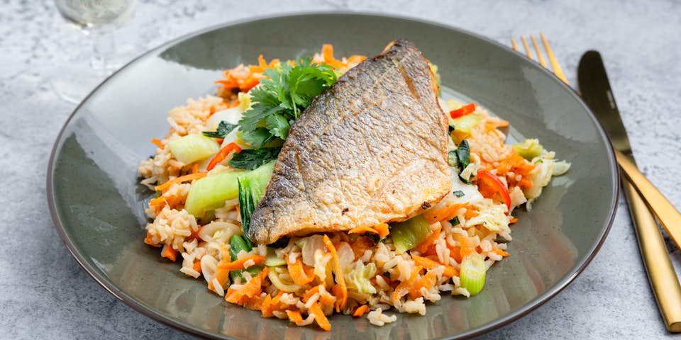 Dorade met gesmoorde Chinese kool en aromatische rijst | Maaltijdbox recepten